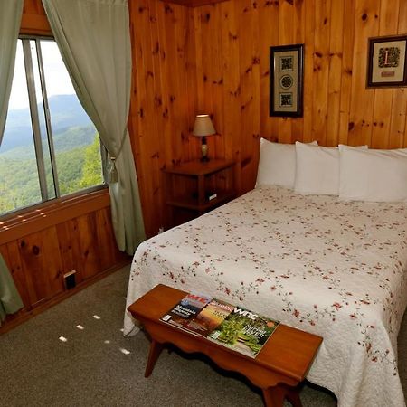 Alpine Inn Little Switzerland Ngoại thất bức ảnh