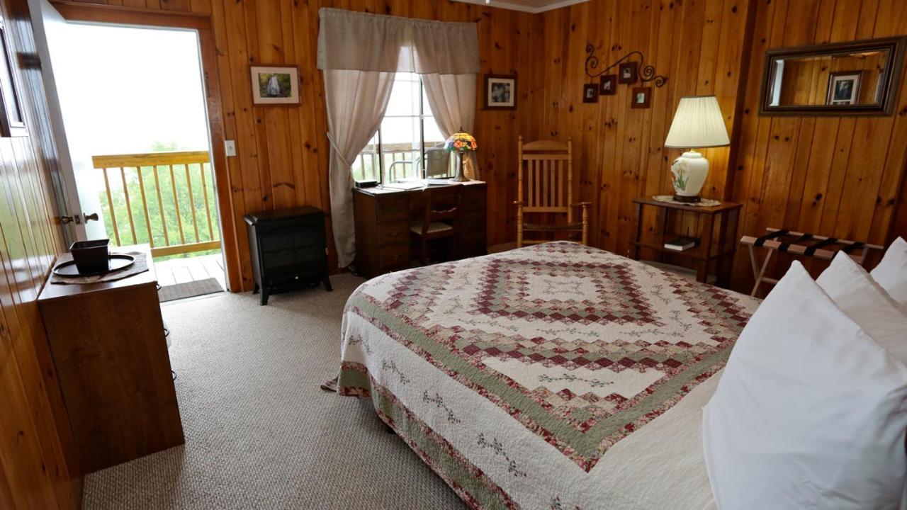 Alpine Inn Little Switzerland Ngoại thất bức ảnh