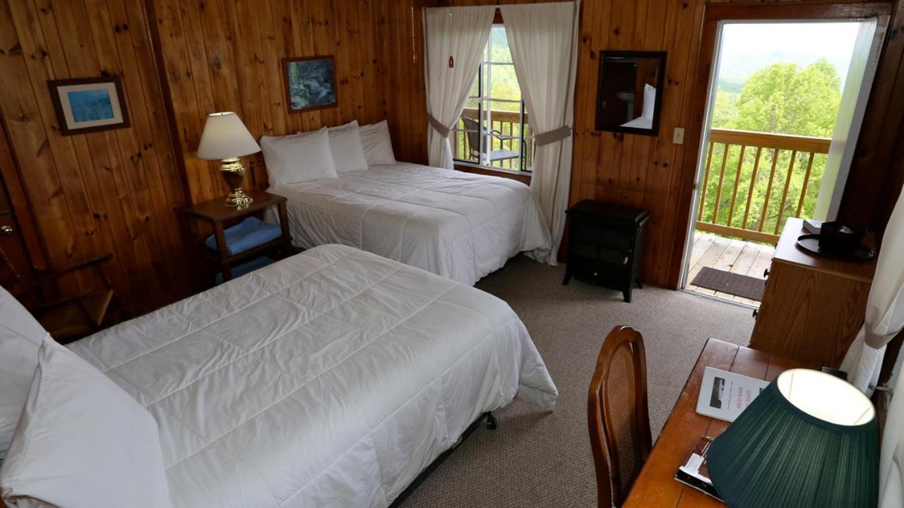 Alpine Inn Little Switzerland Ngoại thất bức ảnh
